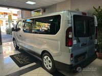 Usata Renault Trafic 150 CV (110 kW) 2023 Grigio Monovolume