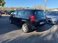 Usata Peugeot 5008 Business-Line 112 CV (82 kW) 2011 Nero Monovolume