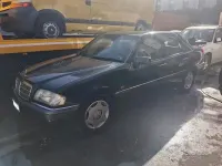 Usata Mercedes C180 Classic 122 CV (89 kW) 1998 Nero Berlina