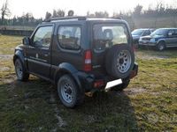 Usata Suzuki Jimny 86 CV (63 kW) 2007 Verde SUV