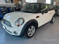 Usata Mini ONE 95 CV (69 kW) 2008 Beige Utilitaria