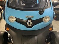 Usata Renault Twizy 12 kW (17 CV) 2021 Blu Utilitaria
