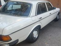 Usata Mercedes 200 1981 Bianco Berlina