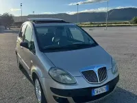 Usata Lancia Musa 69 CV (50 kW) 2005 Monovolume