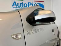 Usata Dacia Sandero Stepway 90 CV (66 kW) 2015 Grigio Berlina