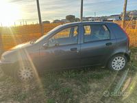 Usata Fiat Punto 80 CV (58 kW) 2000 Blu Berlina