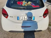Usata Peugeot 208 82 CV (60 kW) 2017 Bianco Utilitaria