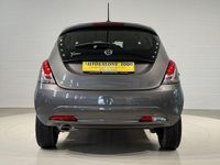 Usata Lancia Ypsilon Gold 69 CV (50 kW) 2020 Grigio
