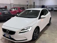 Usata Volvo V40 Business Edition 122 CV (89 kW) 2019 Berlina