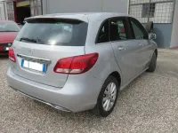 Usata Mercedes B180 Premium 109 CV (80 kW) 2015 Grigio Utilitaria