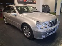 Gebraucht Mercedes C220 Elegance 150 PS (110 kW) 2005 Silber Kombi