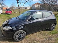 Usata Lancia Ypsilon 69 CV (50 kW) 2014 Nero Utilitaria