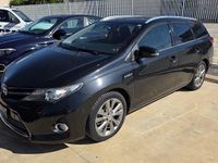 Usata Toyota Auris Hybrid Lounge 136 CV (100 kW) 2014 Grigio Station wagon