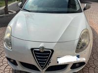 Usata Alfa Romeo Giulietta Distinctive 109 CV (80 kW) 2012 Bianco Utilitaria