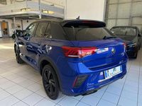 Usata VW T-Roc R-line 150 CV (110 kW) 2024 Blu/azzurro SUV
