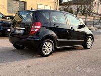 Usata Mercedes A180 Avantgarde 108 CV (79 kW) 2005 Nero Berlina