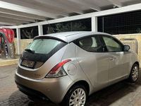 Usado Lancia Ypsilon Silver 69 HP (50 kW) 2012 Citadino