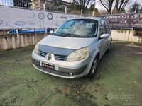 Usata Renault Scénic Dynamique 82 CV (60 kW) 2003 Grigio Monovolume