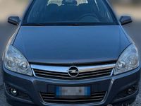 Usata Opel Astra 120 CV (88 kW) 2007 Grigio Berlina