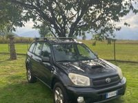 Usata Toyota RAV4 116 CV (85 kW) 2005 Nero SUV