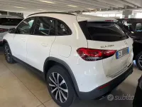 Usata Mercedes GLA200 150 CV (110 kW) 2020 Bianco SUV