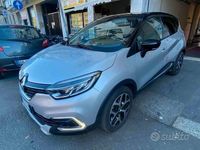 Usata Renault Captur 150 CV (110 kW) 2019 Grigio SUV