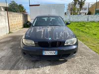Usata BMW 118 122 CV (89 kW) 2005 Nero Utilitaria