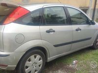 Usata Ford Focus 116 CV (85 kW) 2004 Grigio Berlina