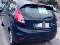 Usata Ford Fiesta 75 CV (55 kW) 2016 Blu Berlina