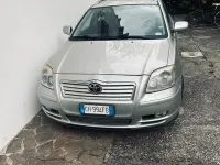 Usata Toyota Avensis 116 CV (85 kW) 2003 Grigio Station wagon