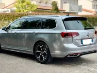 Usata VW Passat R-line 122 CV (89 kW) 2022 Grigio Station wagon