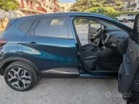 Usata Renault Captur 95 CV (69 kW) 2019 Bluazzurro SUV