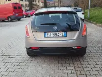 Usata Lancia Delta 120 CV (88 kW) 2011 Utilitaria