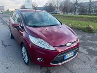 Usata Ford Fiesta 97 CV (71 kW) 2010 Rosso Utilitaria