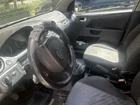 Usata Ford Fiesta Zetec 75 CV (55 kW) 2004 Grigio Utilitaria