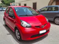 Usata Toyota Aygo 67 CV (49 kW) 2007 Rosso Utilitaria