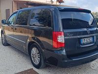 Usata Lancia Voyager Gold 163 CV (119 kW) 2012 Nero Monovolume