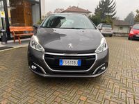 Usata Peugeot 208 Active 82 CV (60 kW) 2018 Grigio Utilitaria