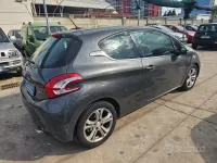 Usata Peugeot 208 Allure 92 CV (67 kW) 2013 Grigio Utilitaria