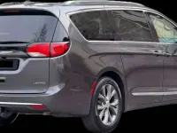 Usata Chrysler Pacifica Limited 287 CV (211 kW) 2018 Grigio Monovolume