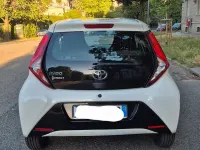 Usata Toyota Aygo Connect Style 72 CV (52 kW) 2019 Bianco Utilitaria