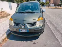 Usata Renault Modus Dynamique 65 CV (47 kW) 2005 Verde Monovolume