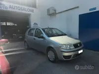 Usata Fiat Punto Feel 60 CV (44 kW) 2004 Blu Utilitaria