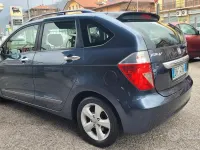 Usata Honda FR-V Executive 140 CV (102 kW) 2007 Blu Monovolume