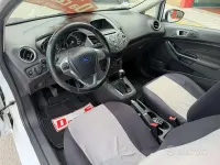 Usata Ford Fiesta 80 CV (58 kW) 2015 Bianco Utilitaria