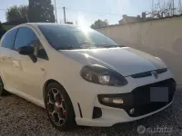 Usata Fiat Grande Punto Abarth 165 CV (121 kW) 2010 Bianco Utilitaria