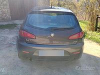 Usata Alfa Romeo 147 120 CV (88 kW) 2006 Grigio Utilitaria