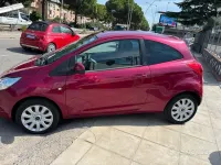 Usata Ford Ka Titanium 75 CV (55 kW) 2013 Rosso Utilitaria