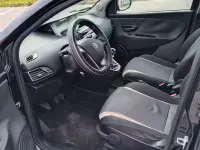 Usata Lancia Ypsilon 85 CV (62 kW) 2016 Nero Utilitaria