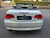 Begagnad BMW 325 Cabriolet 197 HK (144 kW) 2008 Vit Cab